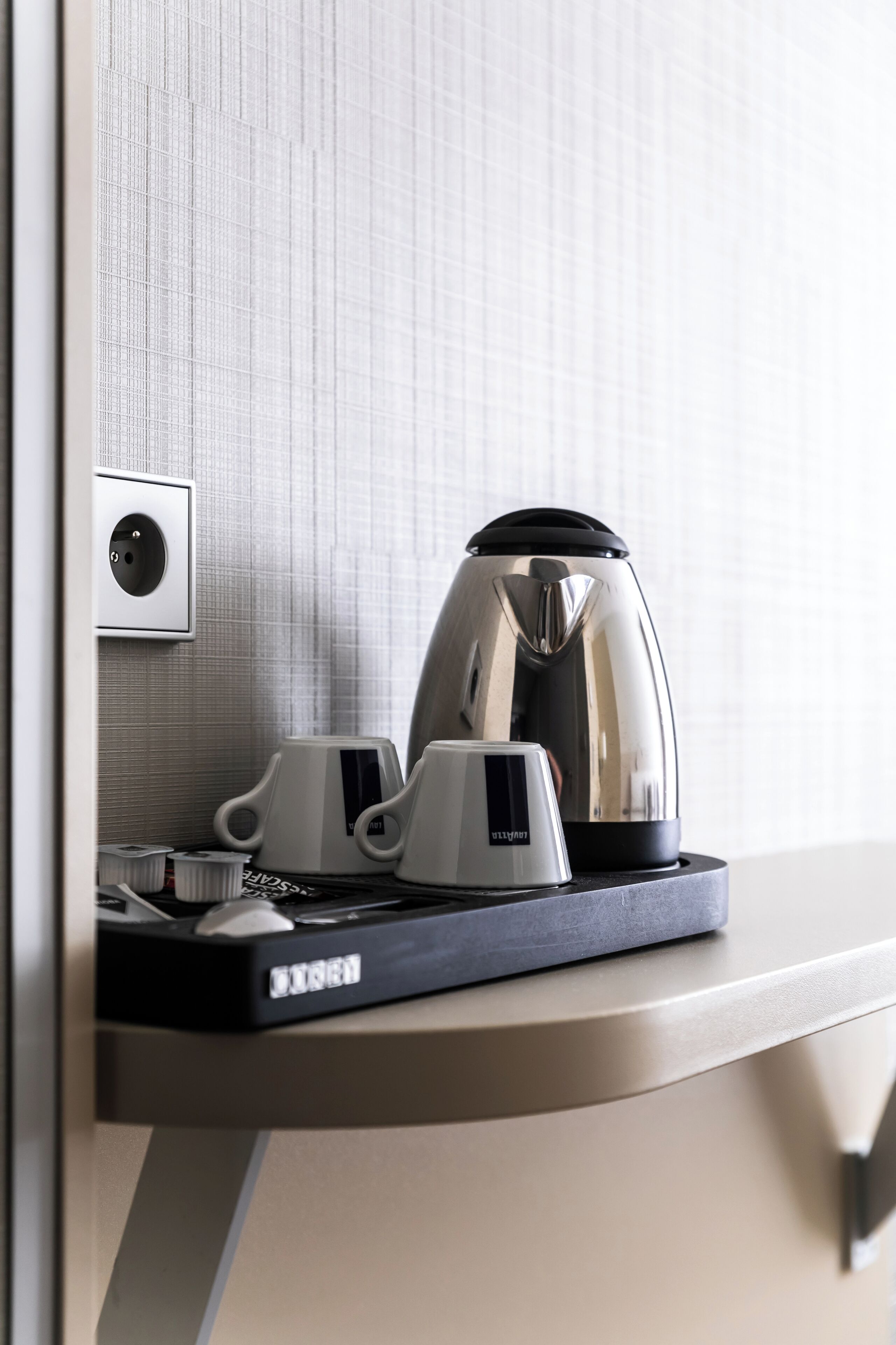 hypo-allergenic bedding, in-room safe, desk, laptop workspace