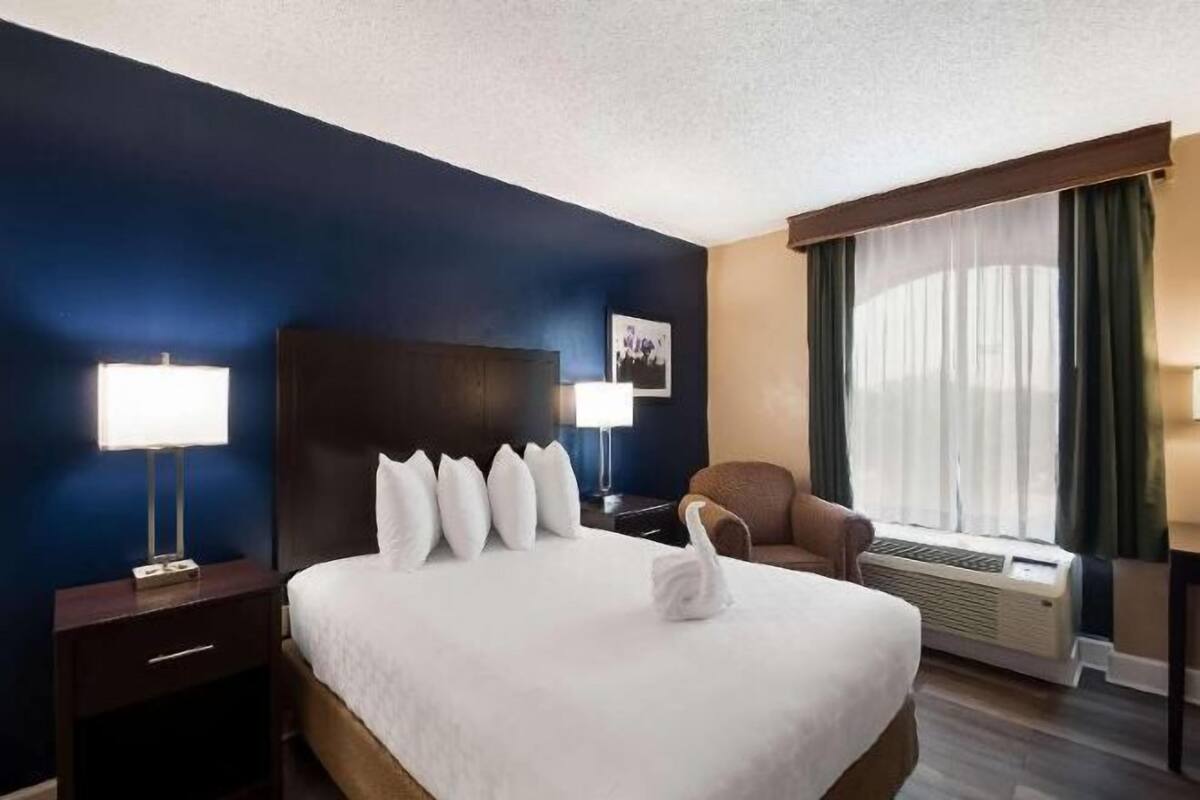 Blackout drapes, iron/ironing board, free cribs/infant beds, free WiFi