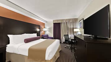 1 bedroom, hypo-allergenic bedding, pillowtop beds, desk