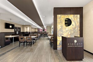 Daily cooked-to-order breakfast for a fee - Best Western Plus Toronto North York Hotel & Suites (Toronto)
