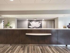 Lobby - La Quinta Inn & Suites by Wyndham Plantation at SW 6th St (Plantation)