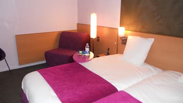 Surmatelas, coffres-forts dans les chambres, bureau