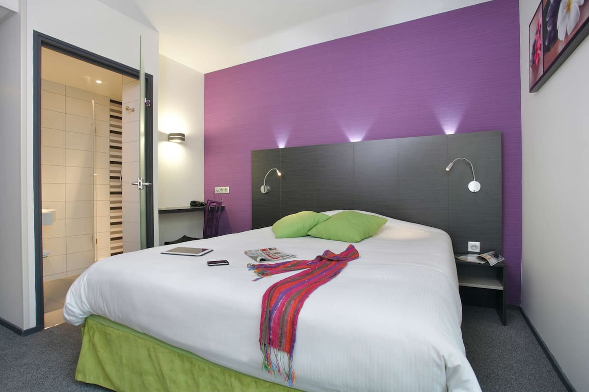 Superior Room, 1 Katil Kelamin (Double) | Peralatan tempat tidur premium, dihias secara berasingan