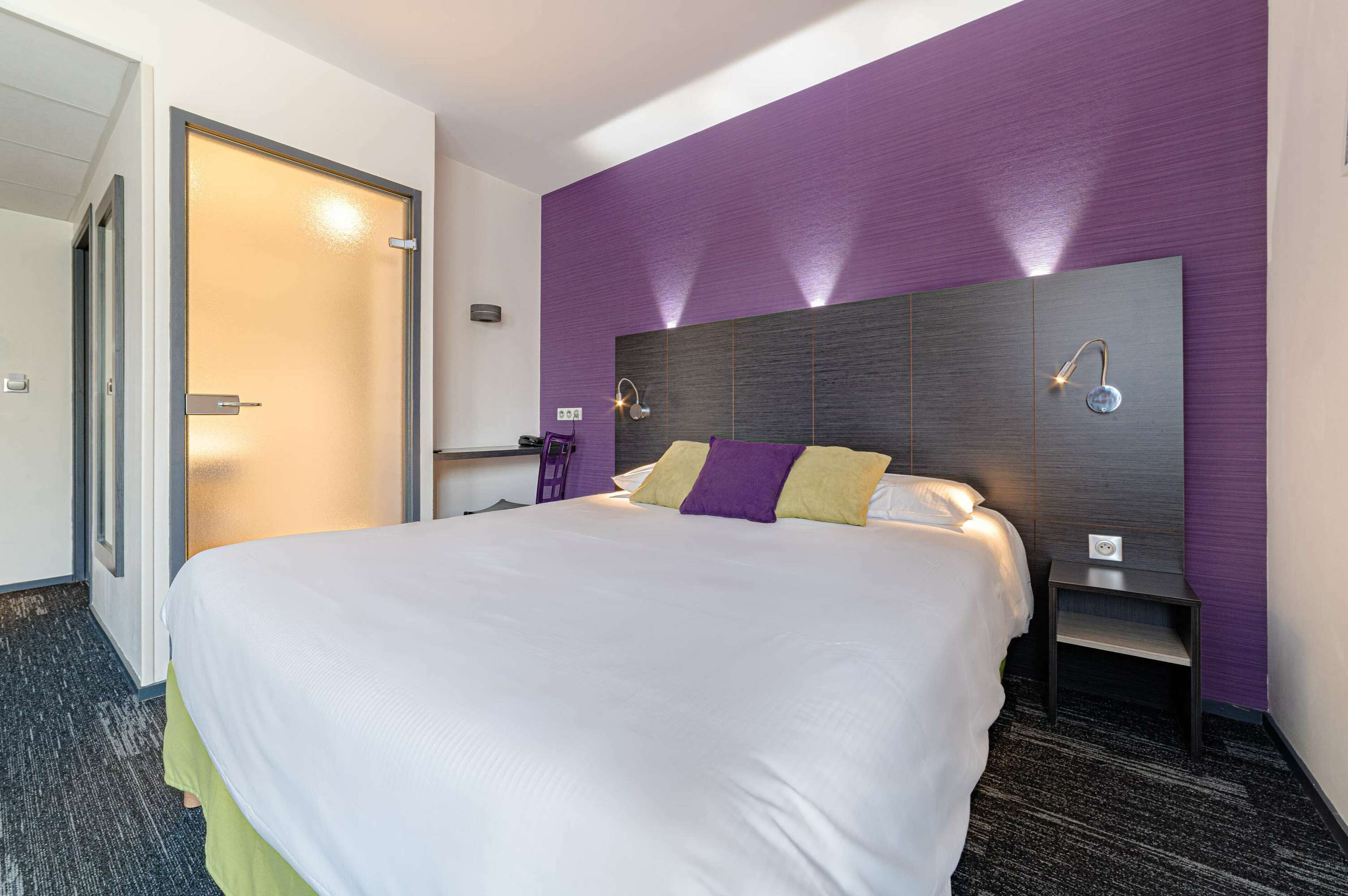 superior room, 1 double bed | premium bedding, individually decorated, individually furnished, desk