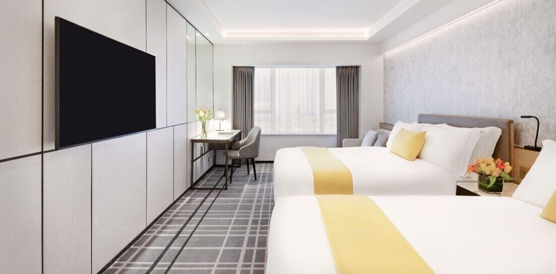 Minibar, in-room safe, soundproofing, Internet