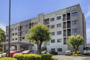 Front of property - Country Inn & Suites by Radisson, Atlanta Downtown (Atlanta)