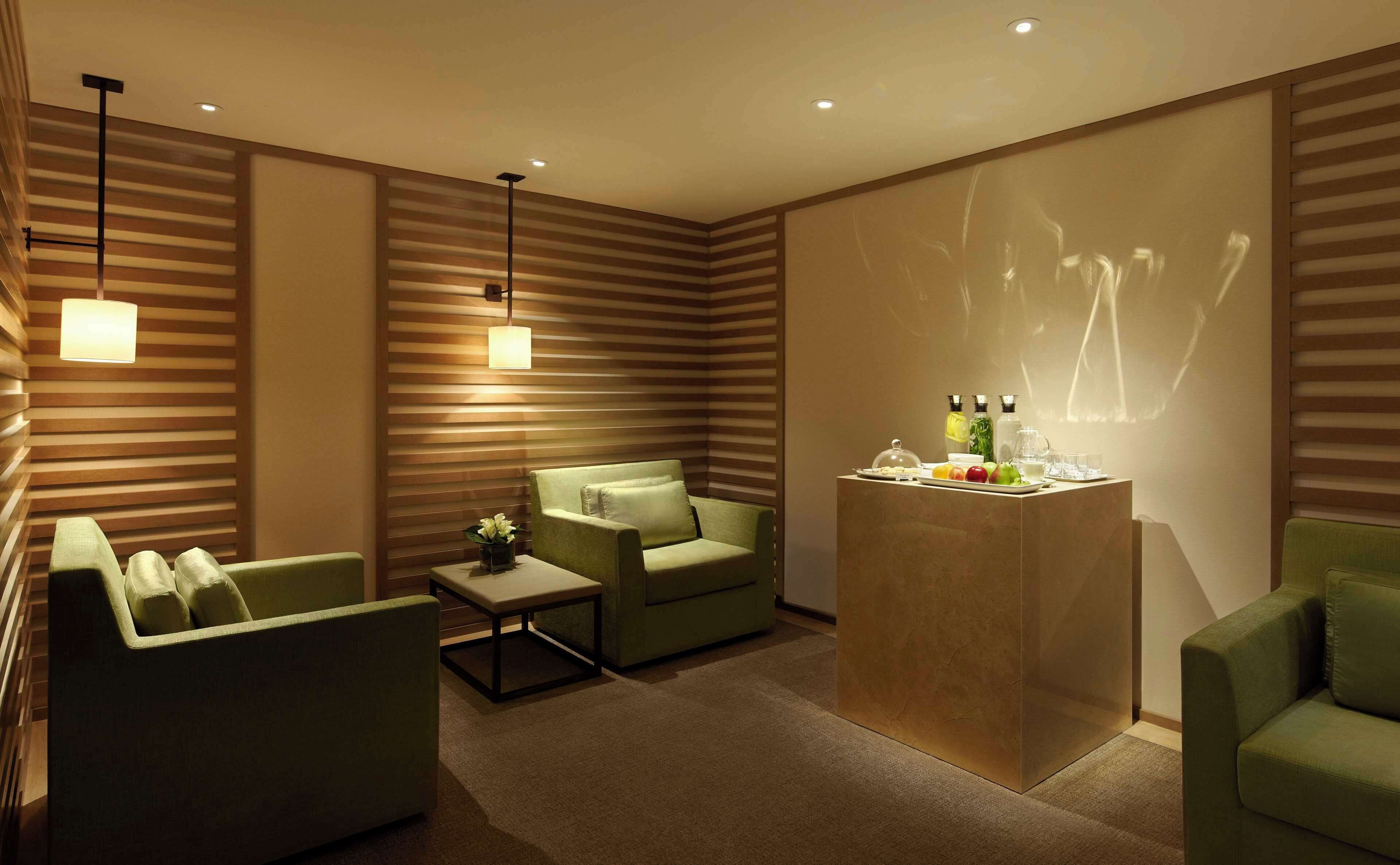 couples treatment room(s), sauna, hot tub, steam room, body treatments