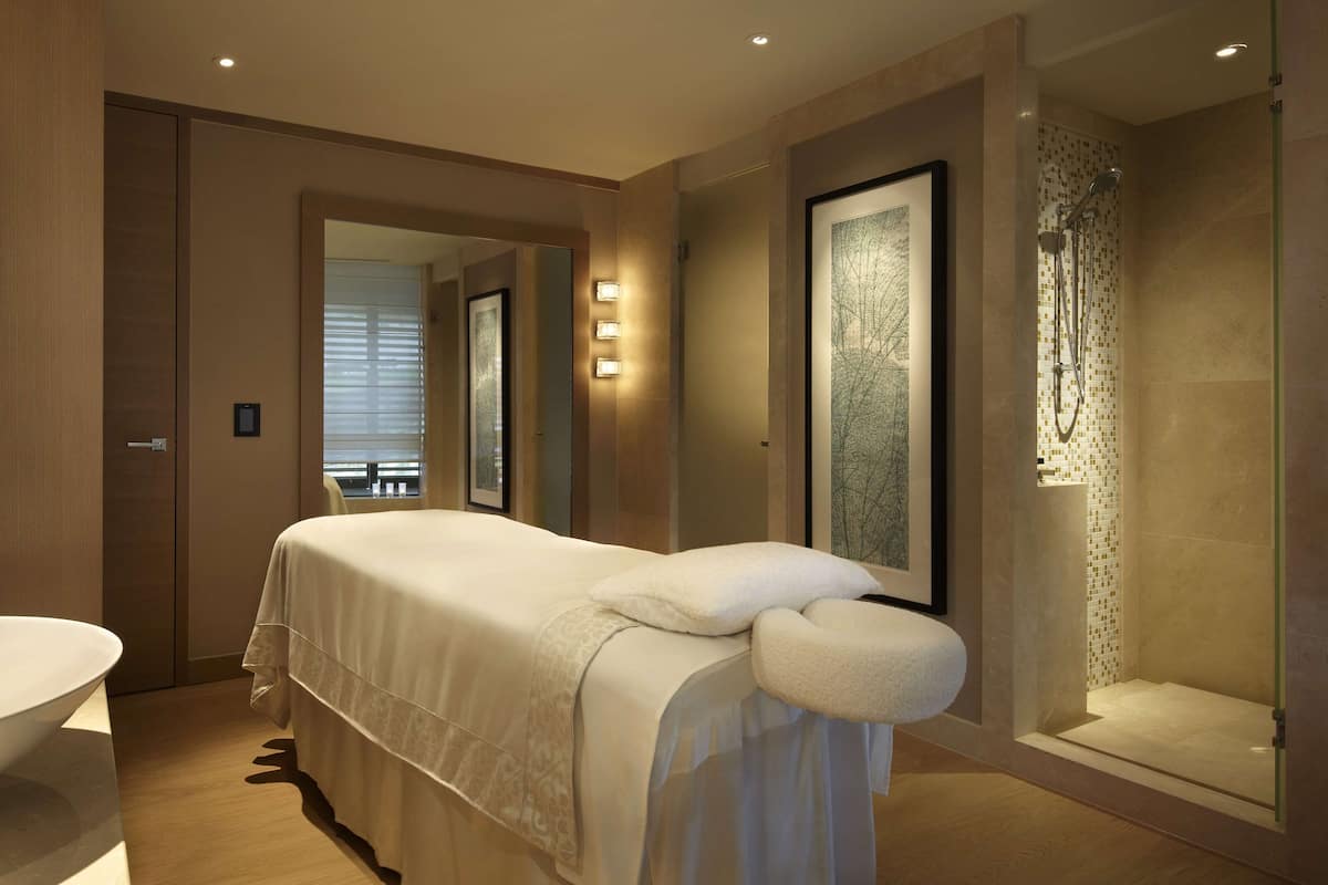 couples treatment room(s), sauna, hot tub, steam room, body treatments