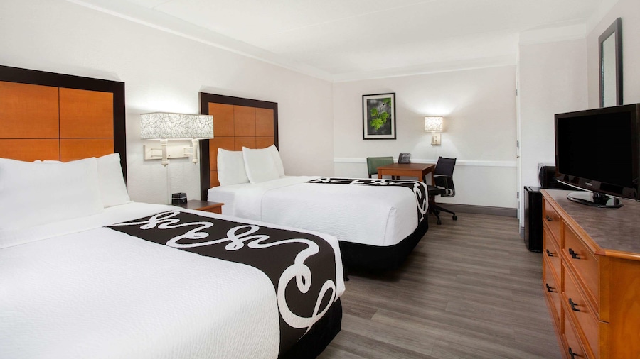 Baymont by Wyndham Fort Myers Central