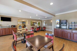 Free daily buffet breakfast 