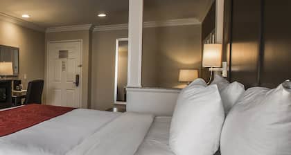 Comfort Suites San Clemente Beach