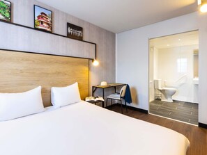Standard Double Room, 1 Double Bed | Desk, blackout drapes, soundproofing, iron/ironing board - ibis Epinal Centre Ville (Epinal)