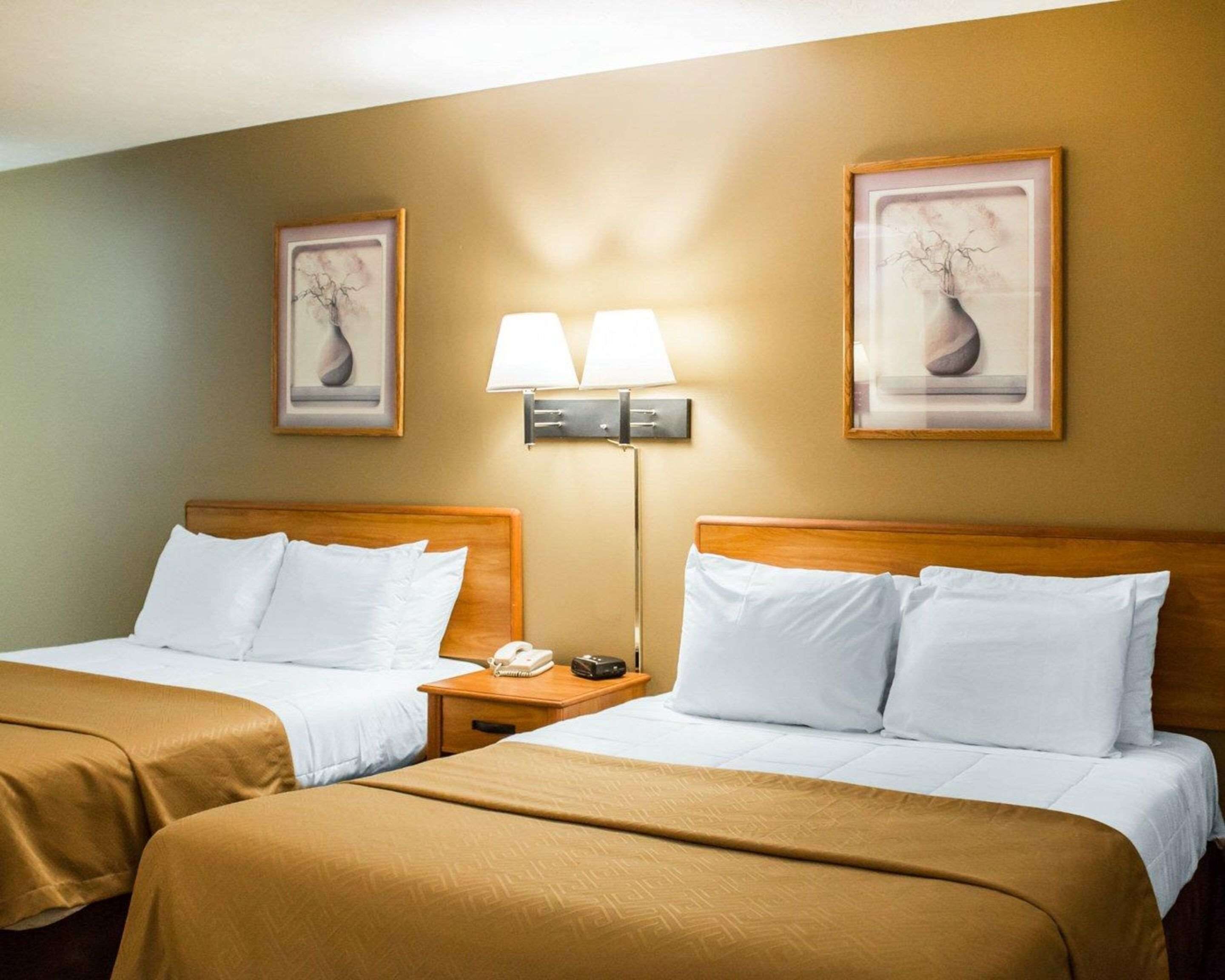 免费 WiFi、床单