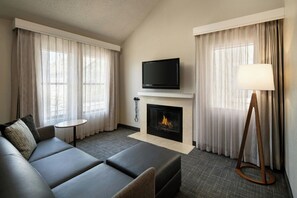 Penthouse, 2 Bedrooms | Living room | 42-inch flat-screen TV with cable channels, TV, Netflix