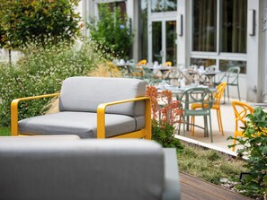 Terrace/patio - ibis Dijon Gare (Dijon)