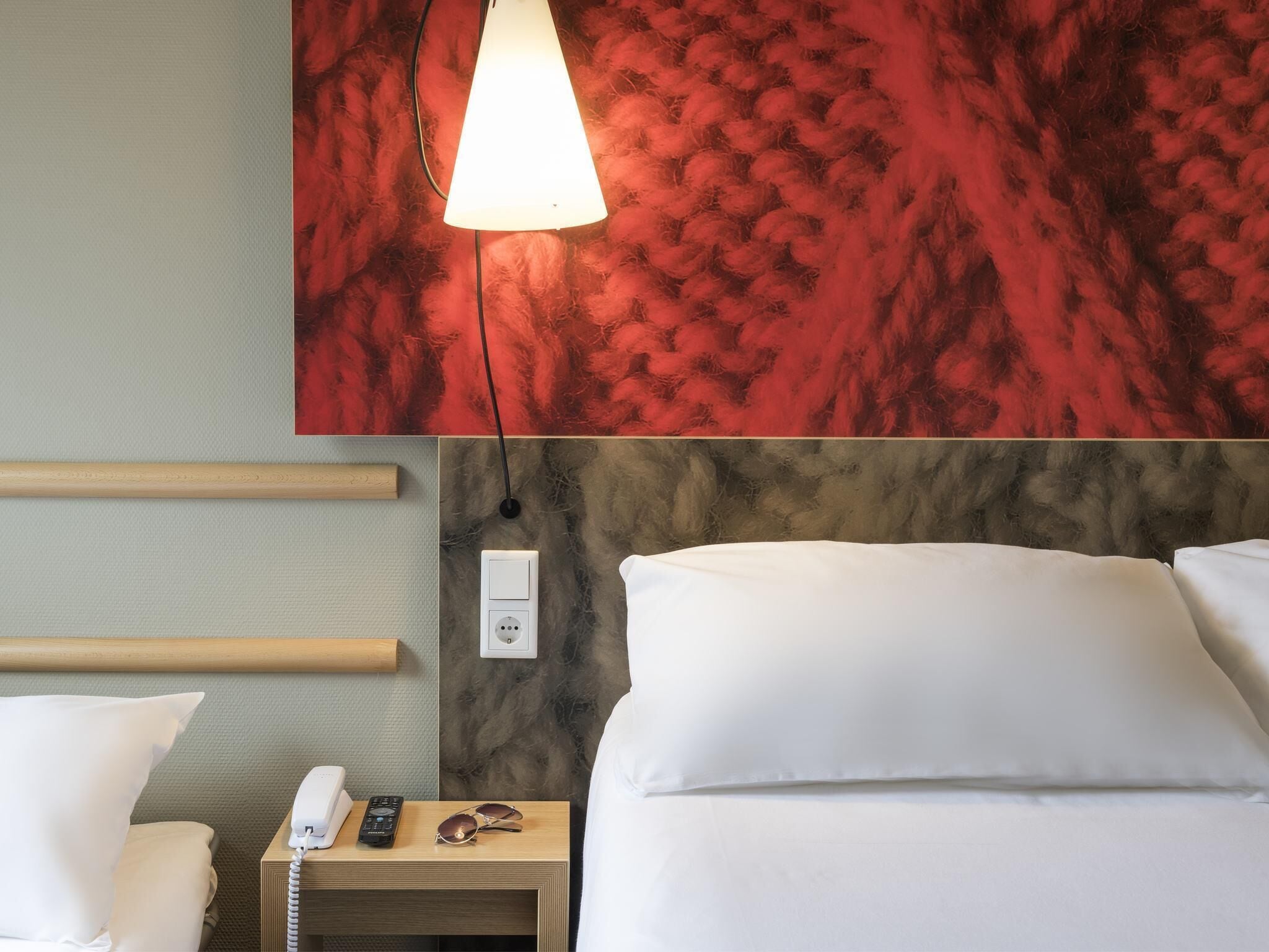 Chambre Triple Standard, plusieurs lits | Literie de qualité supérieure, bureau