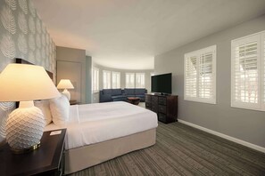 Executive-Suite, 1 Schlafzimmer | Hochwertige Bettwaren, Zimmersafe, Schreibtisch