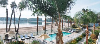 Jamaica Bay Inn Marina Del Rey,Tapestry Collection by Hilton