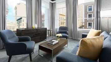 Hochwertige Bettwaren, Daunenbettdecken, Zimmersafe