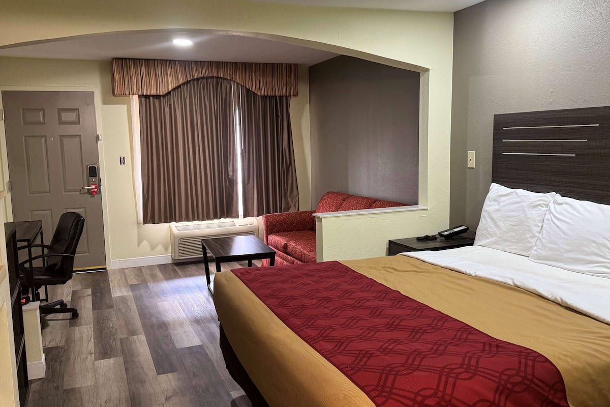 Room, 2 Queen Beds, Non Smoking | Individually decorated, individually furnished, desk, laptop workspace