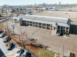 Exterior - Super 8 by Wyndham Jackson MS Near the Fairgrounds  (Jackson)