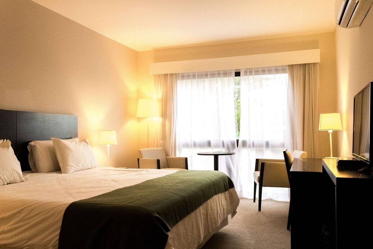 Double Room | In-room safe, blackout curtains, soundproofing
