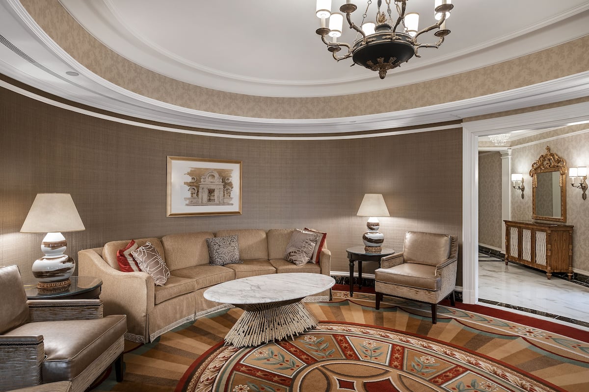 Suite, 1 King Bed (Oval, Washington Monument View) | Living room | 47-inch LCD TV with cable channels, TV