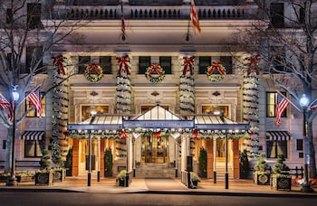 Front of property - evening/night at Willard InterContinental Washington by IHG