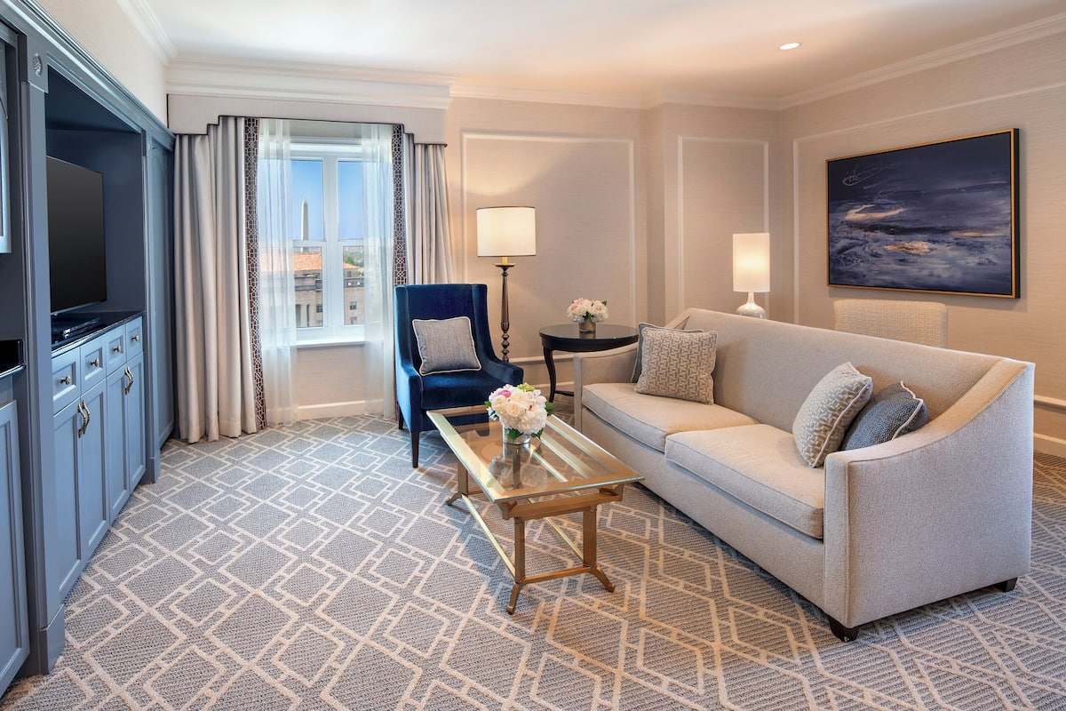 Suite, 1 Bedroom (Washington Monument View)
