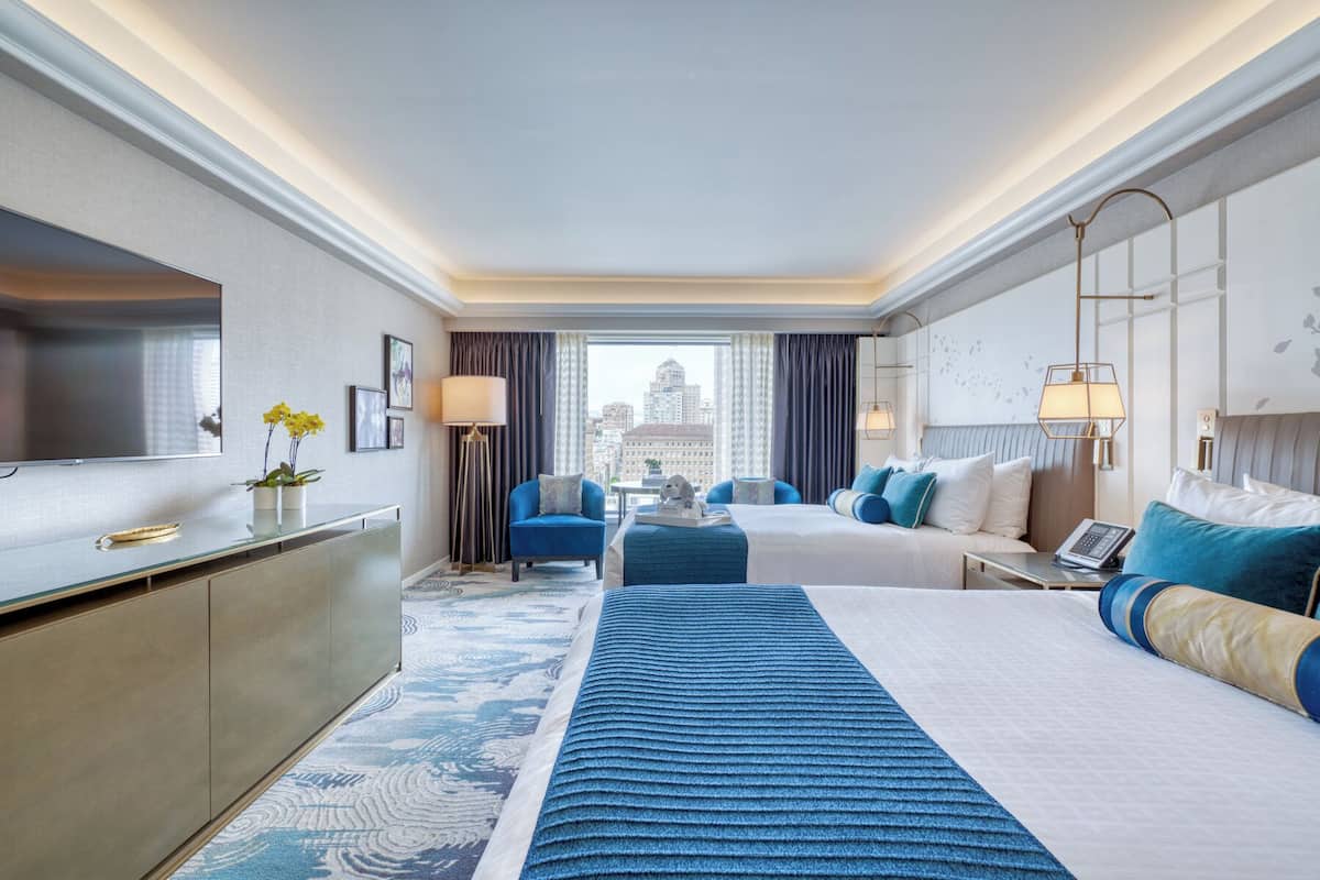 deluxe double room, 2 double beds, non smoking | hypo-allergenic bedding, down duvets, pillow-top beds, minibar