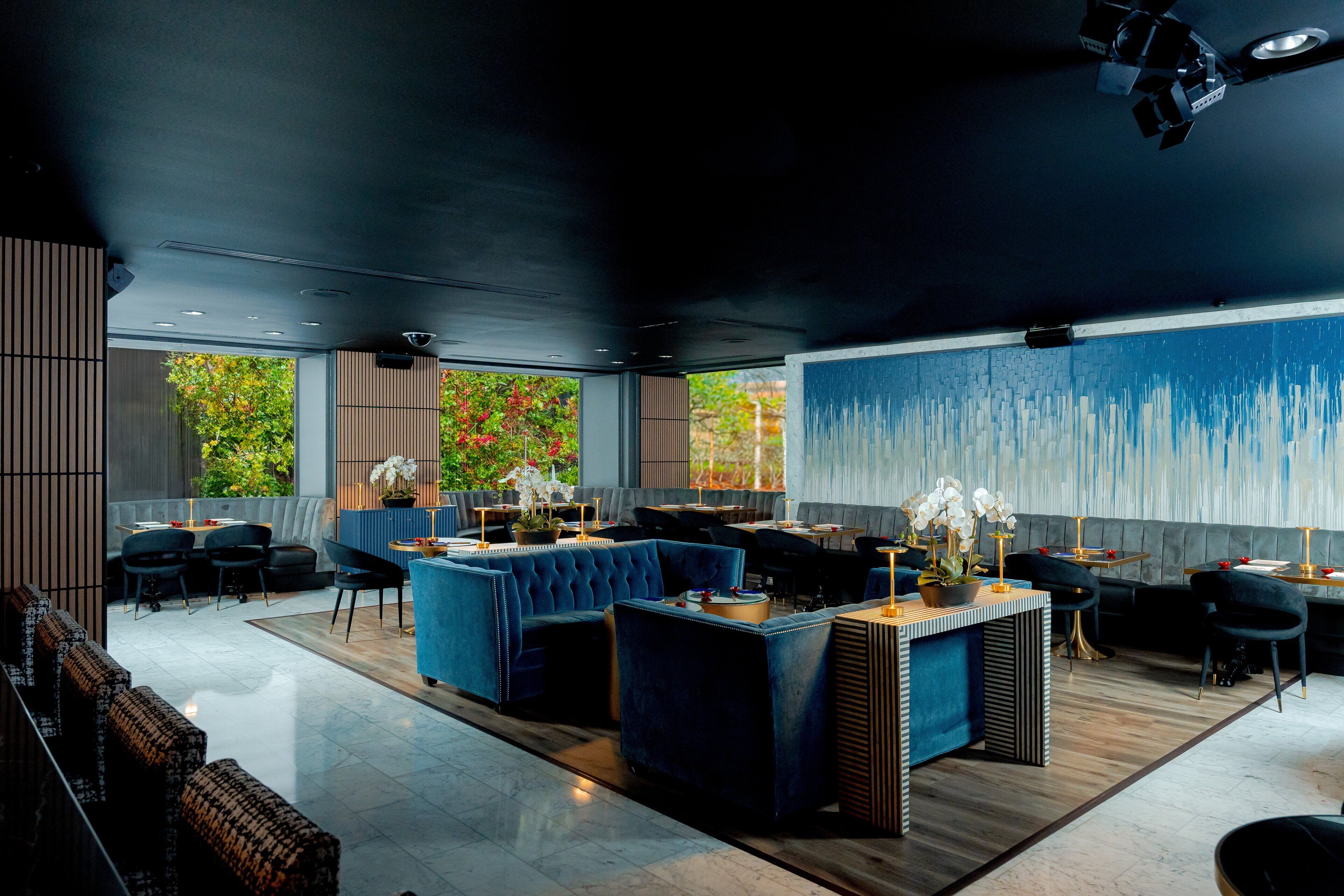 breakfast and dinner served