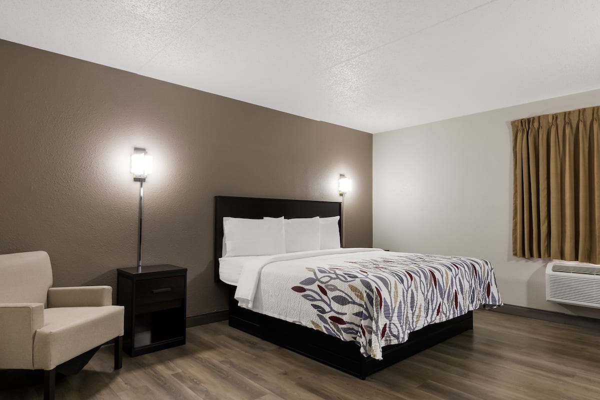 Premium bedding, free cots/infant beds, rollaway beds, free WiFi