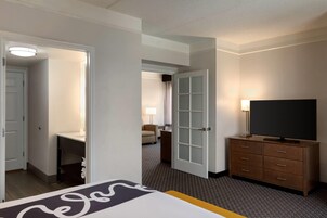 Deluxe Suite, 1 King Bed, Non Smoking (Deluxe Family Room, Park/Pool View) | Premium bedding, desk, blackout drapes, iron/ironing board