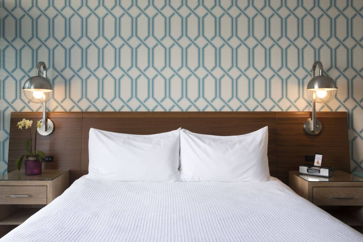 In-room safe, desk, WiFi (free), alarm clocks
