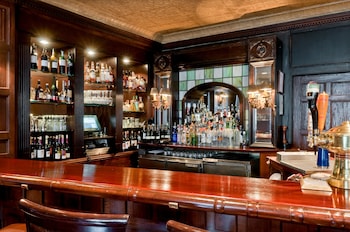 Bar (on property) at Omni Parker House 