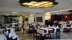 Restaurant - Hotel Maya Tabasco (Villahermosa)
