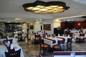 Restaurant - Hotel Maya Tabasco (Villahermosa)