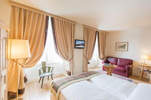 Free WiFi, bed sheets - Kleos Hotel Bernina by Kleos Group Collection (Samedan)