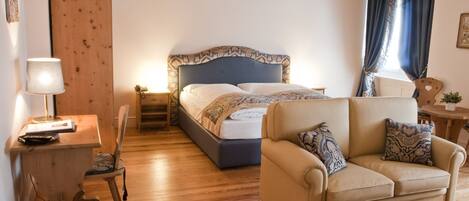 واي فاي مجانًا وملاءات أسرّة