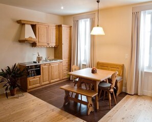 Dining - Kleos Hotel Bernina by Kleos Group Collection (Samedan)