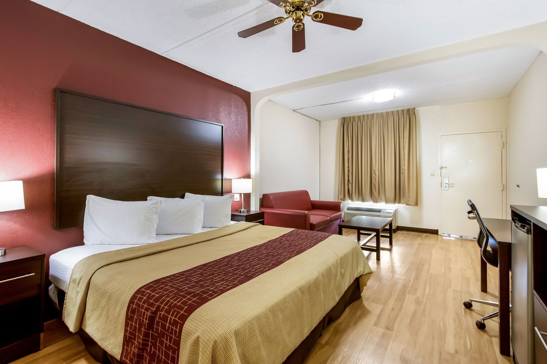 1 chambre, lits bébé (gratuits), Wi-Fi gratuit, draps fournis