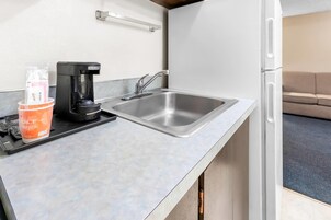 Escrivaninha, ferros/tábuas de passar roupa, Wi-Fi de cortesia