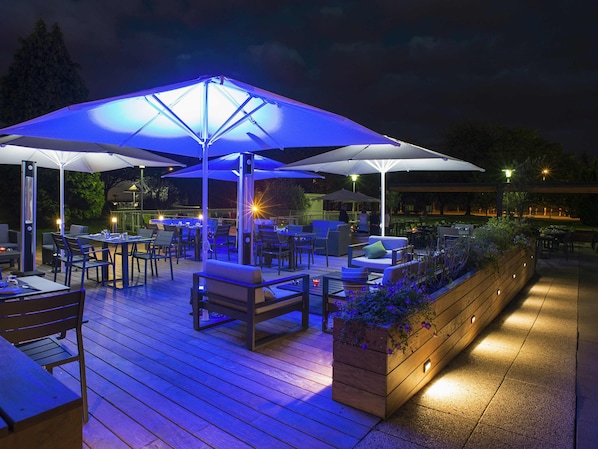 Breakfast, lunch, dinner served; French cuisine, pool views