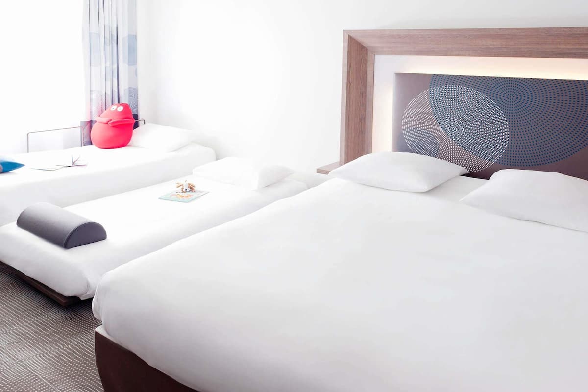 Classic Room, Multiple Beds | Premium bedding, minibar, in-room safe, desk