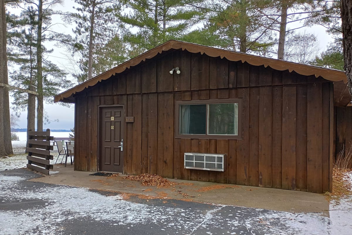 Cabin, 2 Queen Beds, Non Smoking, Lakeside