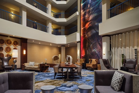 Lobby. Delta Hotel Philadelphia Airport