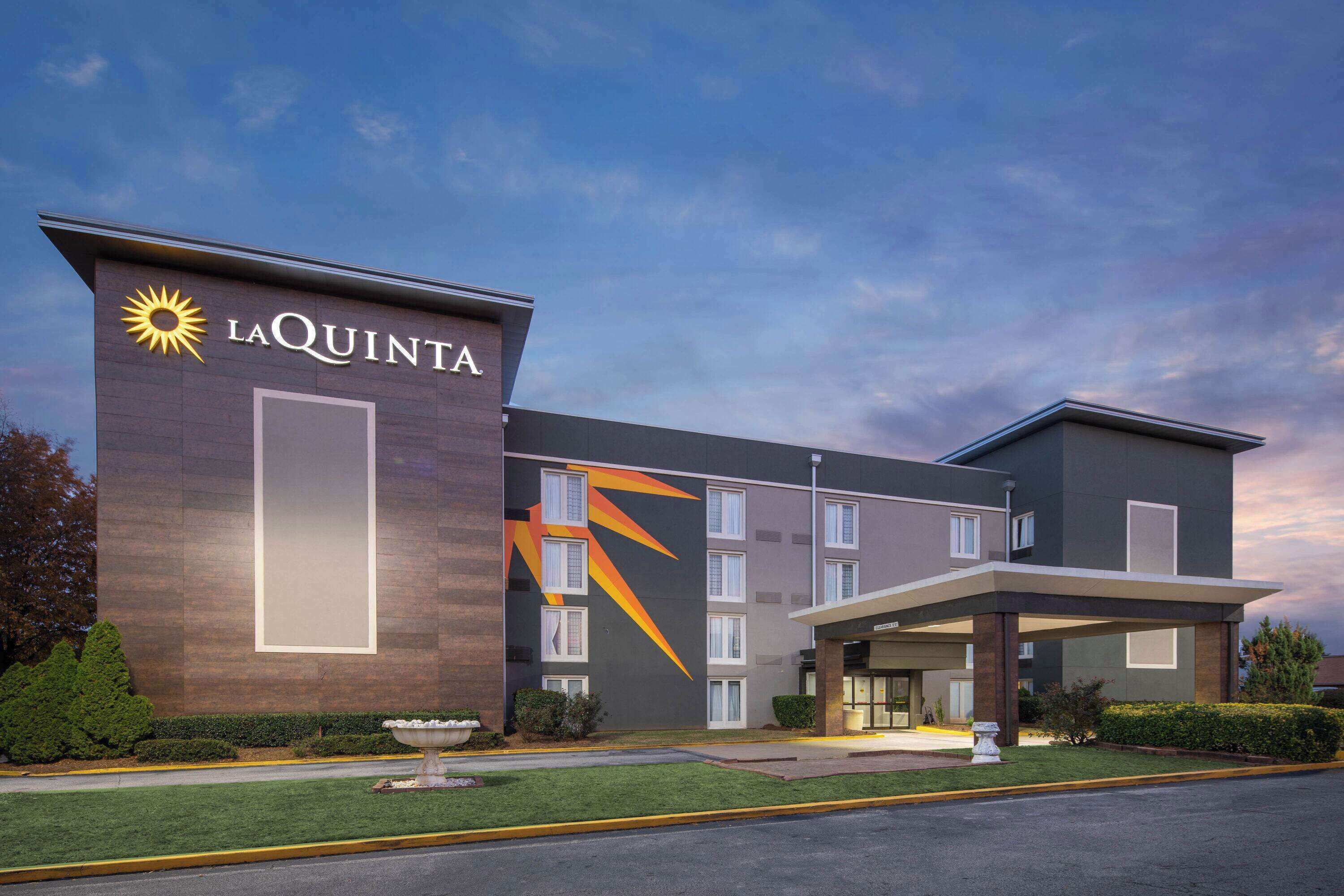 Photo - La Quinta by Wyndham Atlanta Airport South