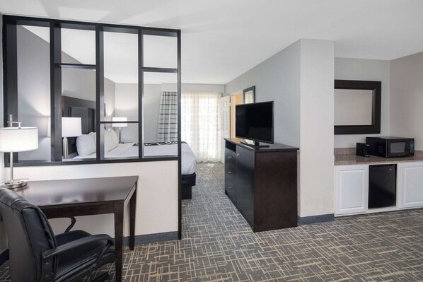 Suite, 1 cama King size, para no fumadores (1 Bedroom) | Ropa de cama de alta calidad y camas con pillow-top 
