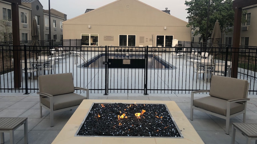Country Inn & Suites by Radisson, Wichita East, KS