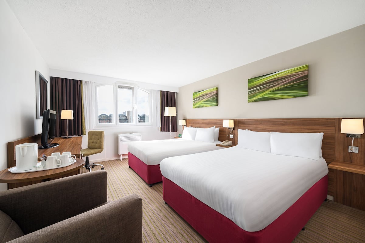 1 bedroom, desk, iron/ironing board, free cots/infant beds